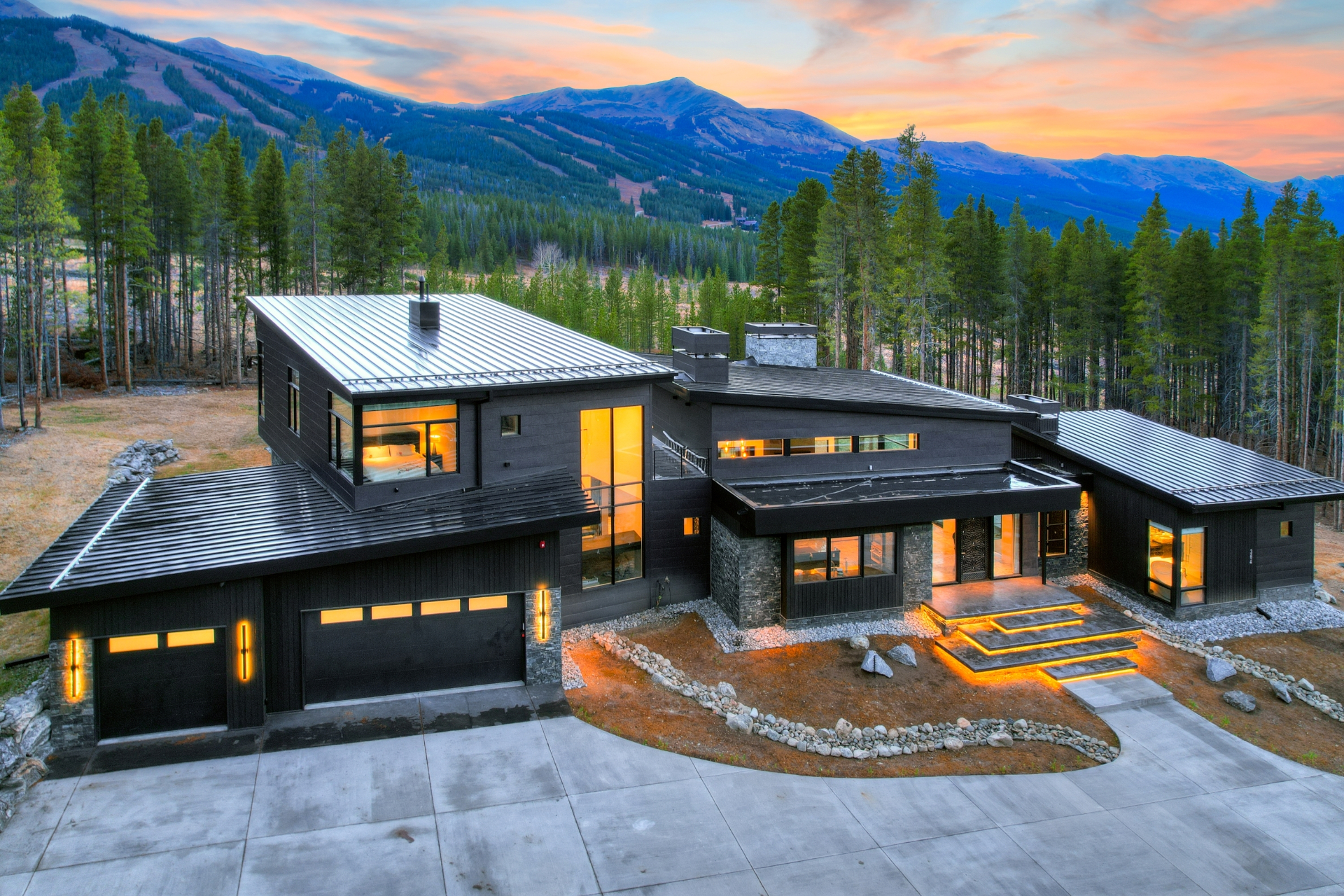 Mountain Luxury garage door